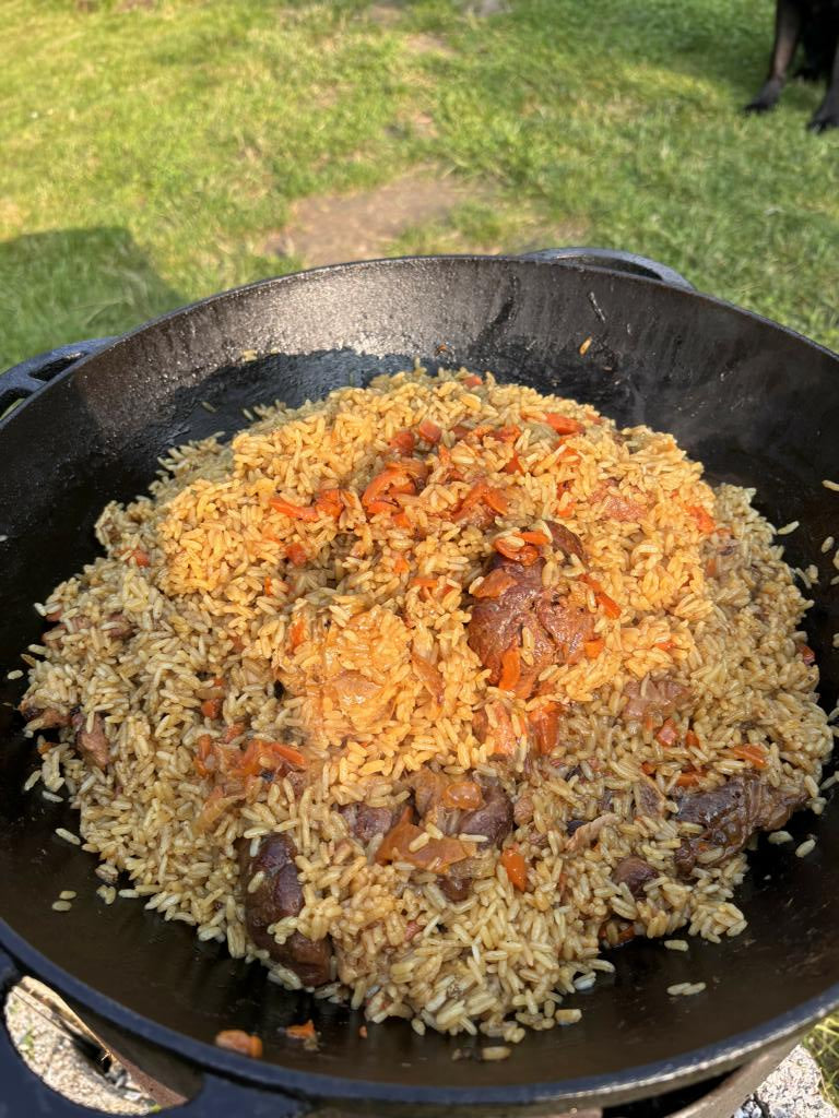 Gusseisen-Kazan (Kasan) - gesundes Kochen im Freien