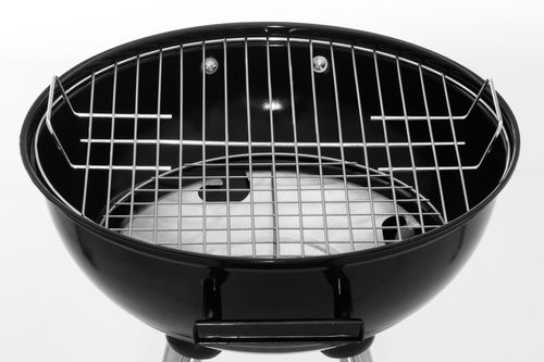 Mustang Kugelgrill BASIC 43 im Einsatz - BBQ im Garten