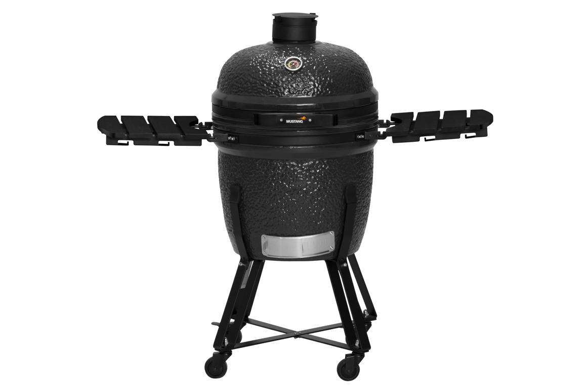 Mustang Kamado Grill im Einsatz - Steak grillen im Garten