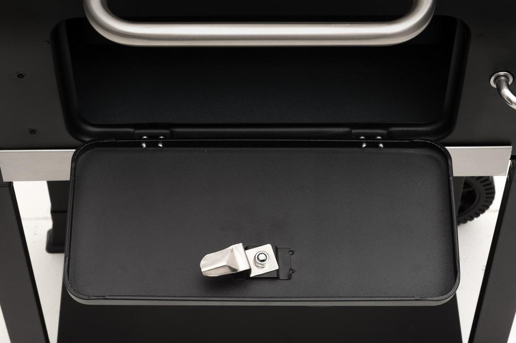 Mustang Laguna Grill - Lüftungsschlitze und Aschekasten