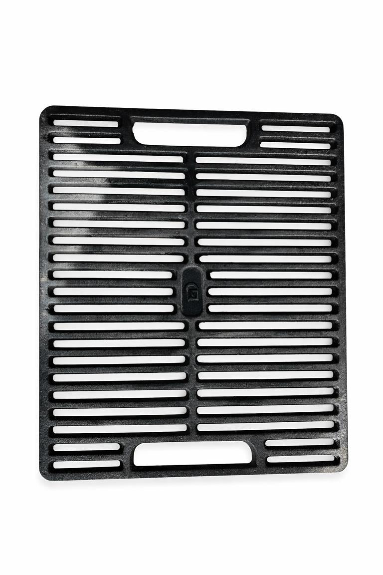 Gusseisen Grillrost 40×46 cm - rechteckig, massiv, Draufsicht auf weißem Hintergrund, 2 integrierte Griffe