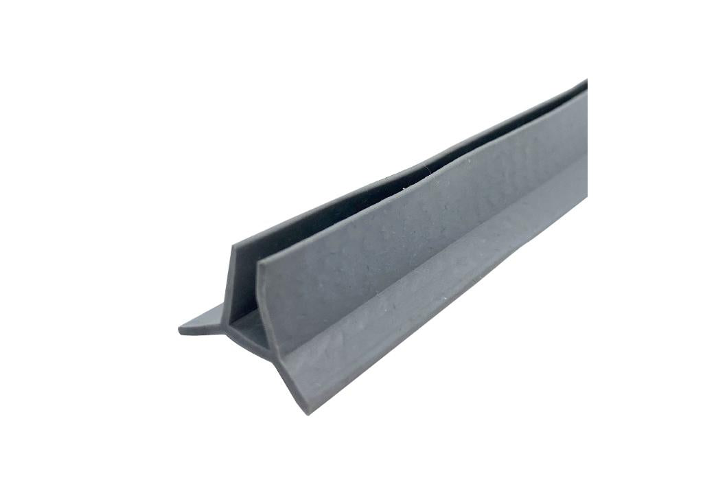 Schwarzes Gummi-Kantendichtungsprofil mit flexibler Dichtlippe für 4 und 6 mm Polycarbonatplatten