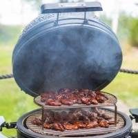 Auf dem Keramikgrill von Kamdo garen Sie immer köstlich!