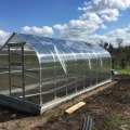 IN-MO Gewächshaus Montage als professioneller Aufbau-Service für Polycarbonat-Gewächshäuser